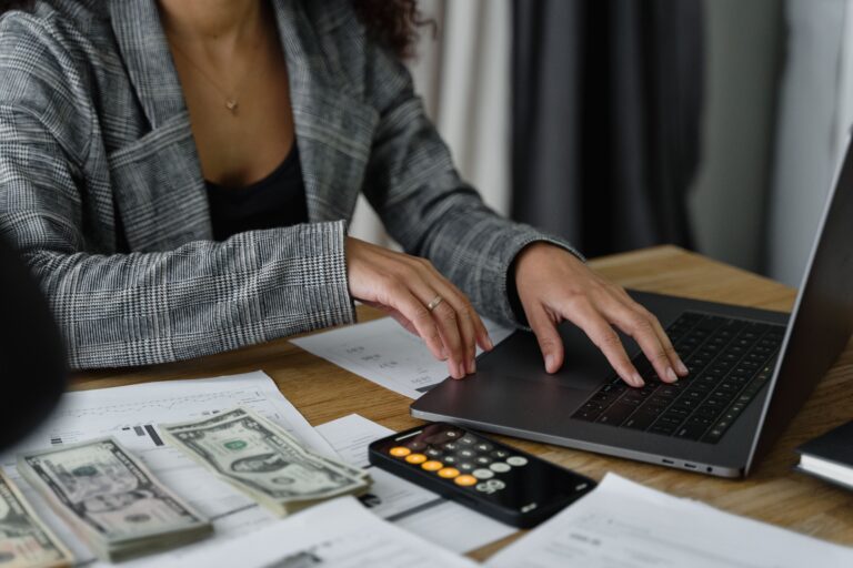 Gross Margin vs Contribution Margin for Ecommerce Sellers